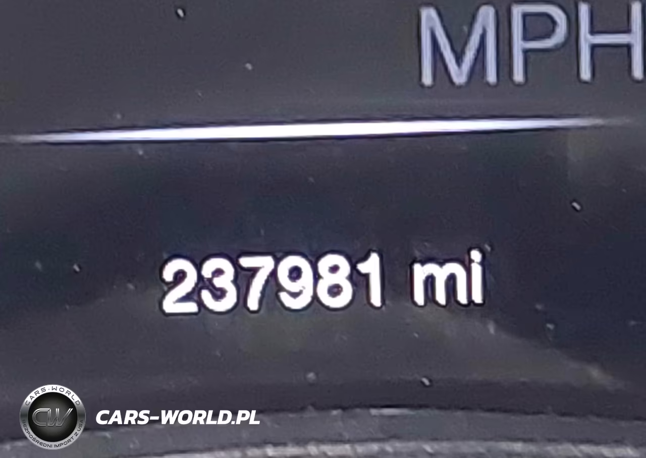 2017 Jeep Grand Cherokee Laredo 4X2 VIN:1C4RJEAG4HC751920 - 15