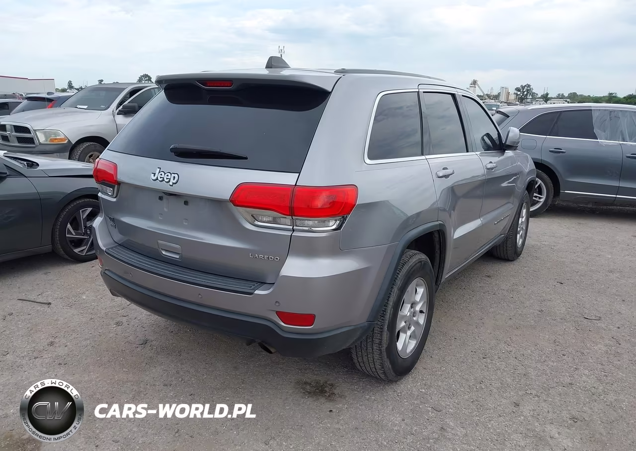 2017 Jeep Grand Cherokee Laredo 4X2 VIN:1C4RJEAG4HC751920 - 4