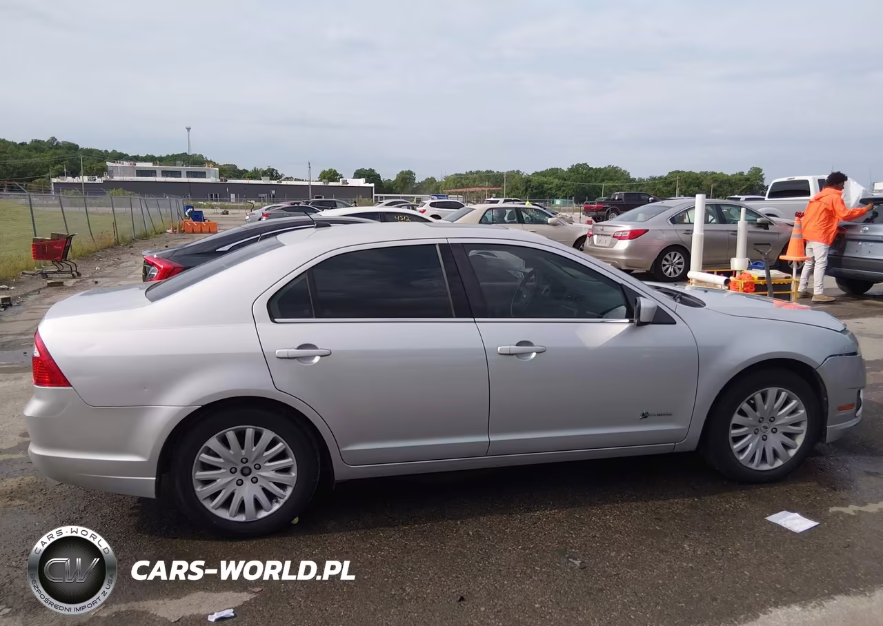 2010 Ford Fusion Hybrid VIN:3FADP0L32AR269837 - 18