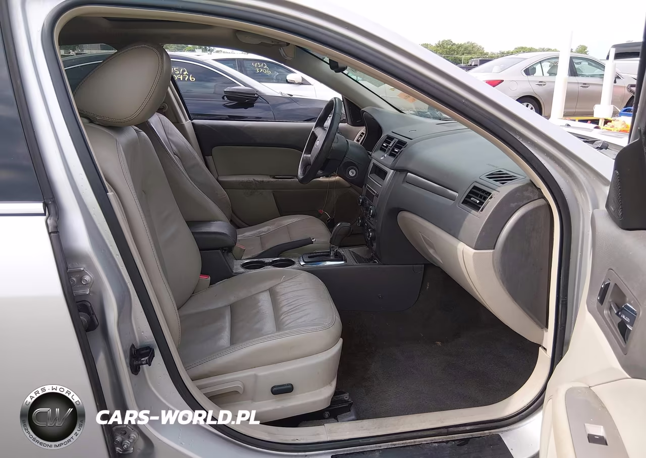 2010 Ford Fusion Hybrid VIN:3FADP0L32AR269837 - 5