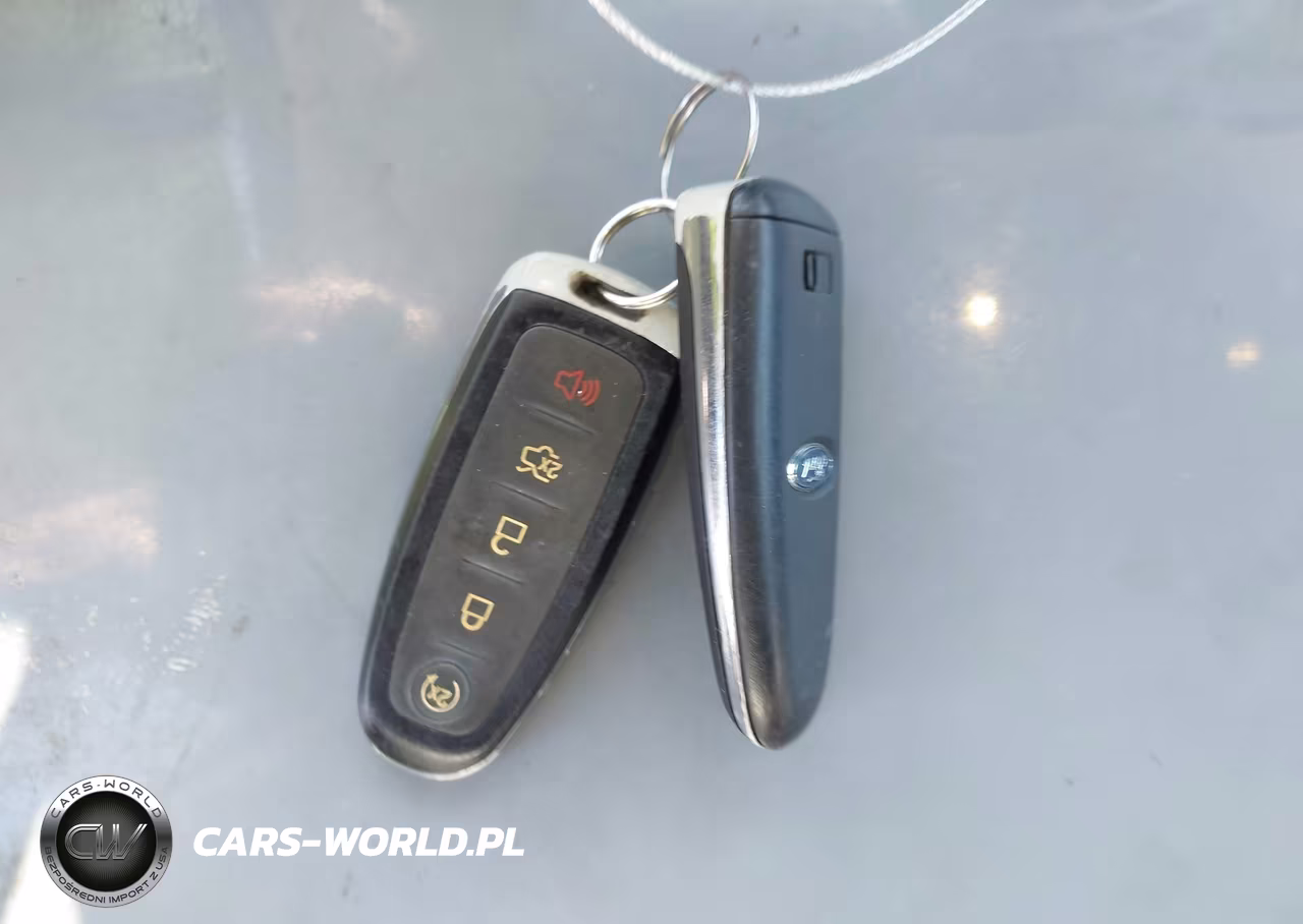 2016 Ford Escape Titanium VIN:1FMCU9JX0GUC37488 - 11