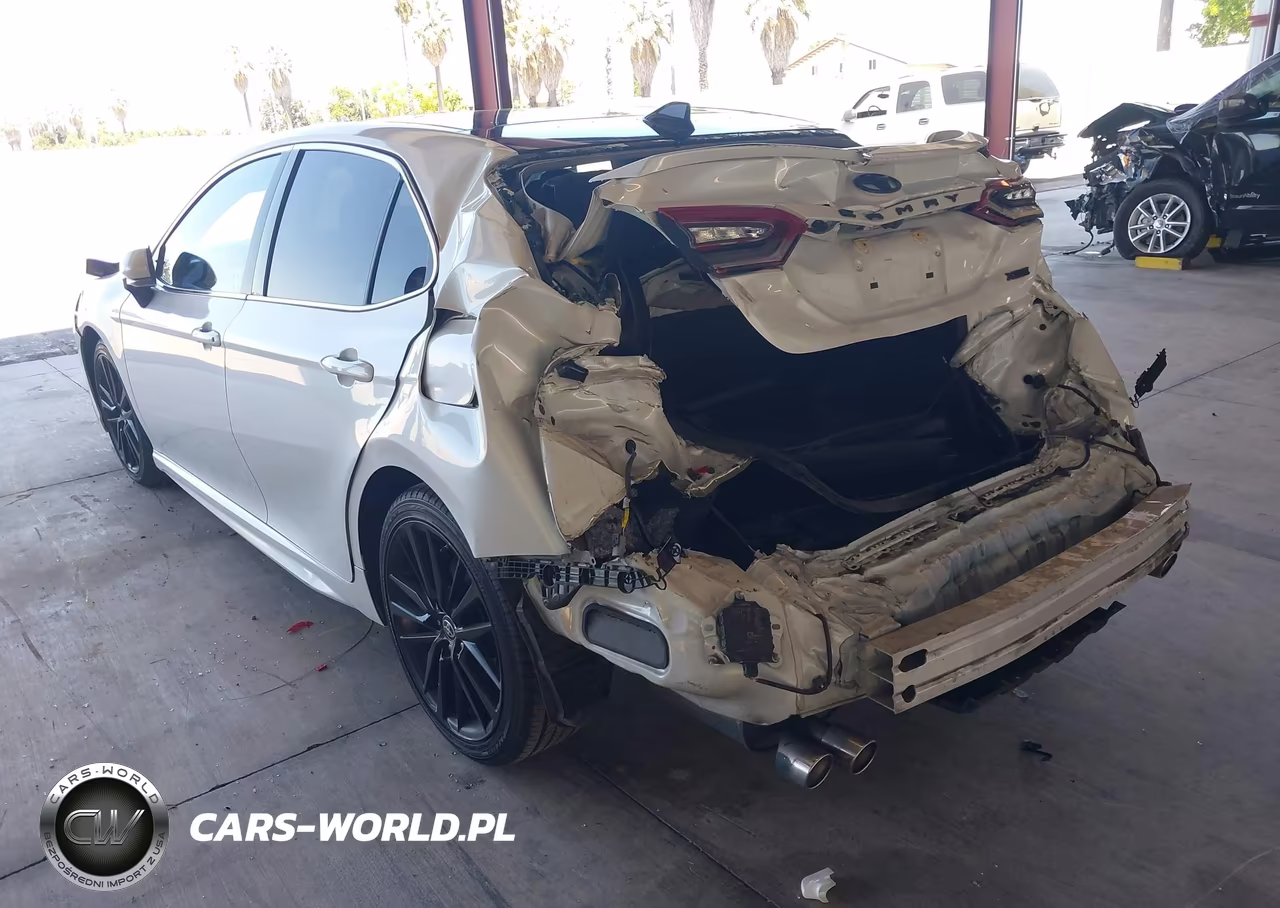 2021 Toyota Camry Xse VIN:4T1K61AK1MU586294 - 3