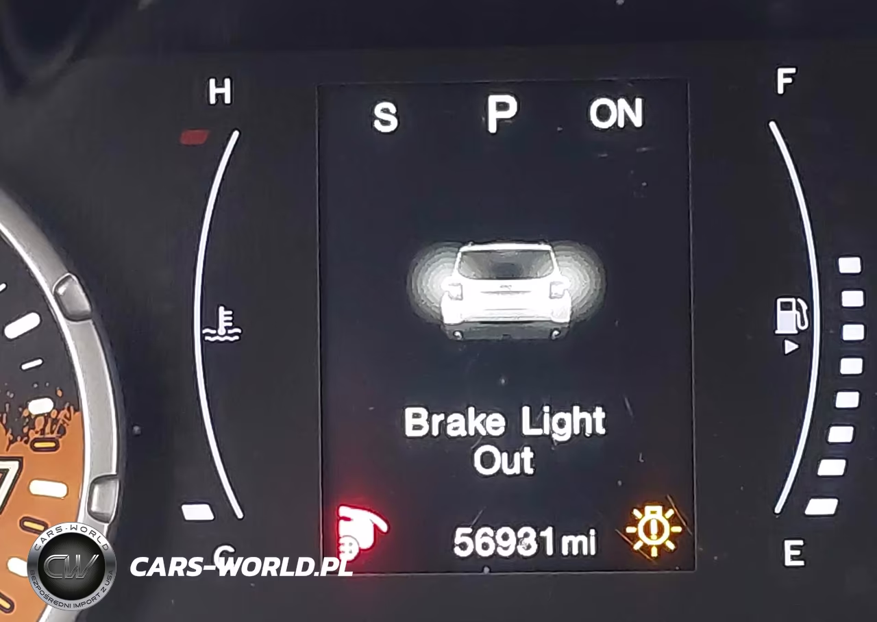 2018 Jeep Renegade Sport 4X4 VIN:ZACCJBAB4JPH29846 - 16