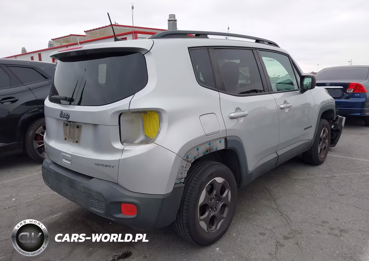 2018 Jeep Renegade Sport 4X4 VIN:ZACCJBAB4JPH29846 - 4