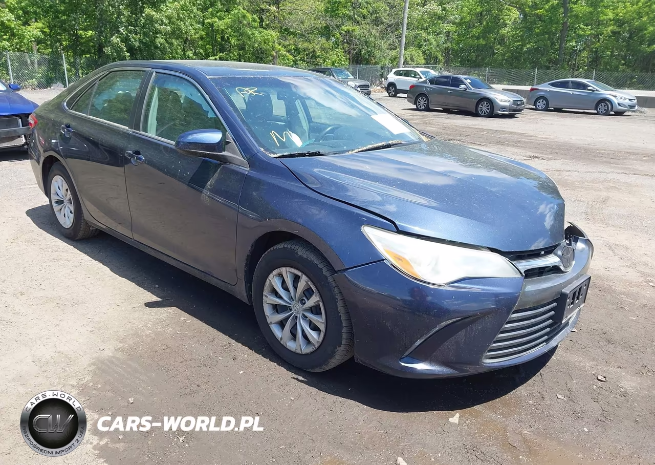 Główne zdjęcie 2015 Toyota Camry Le