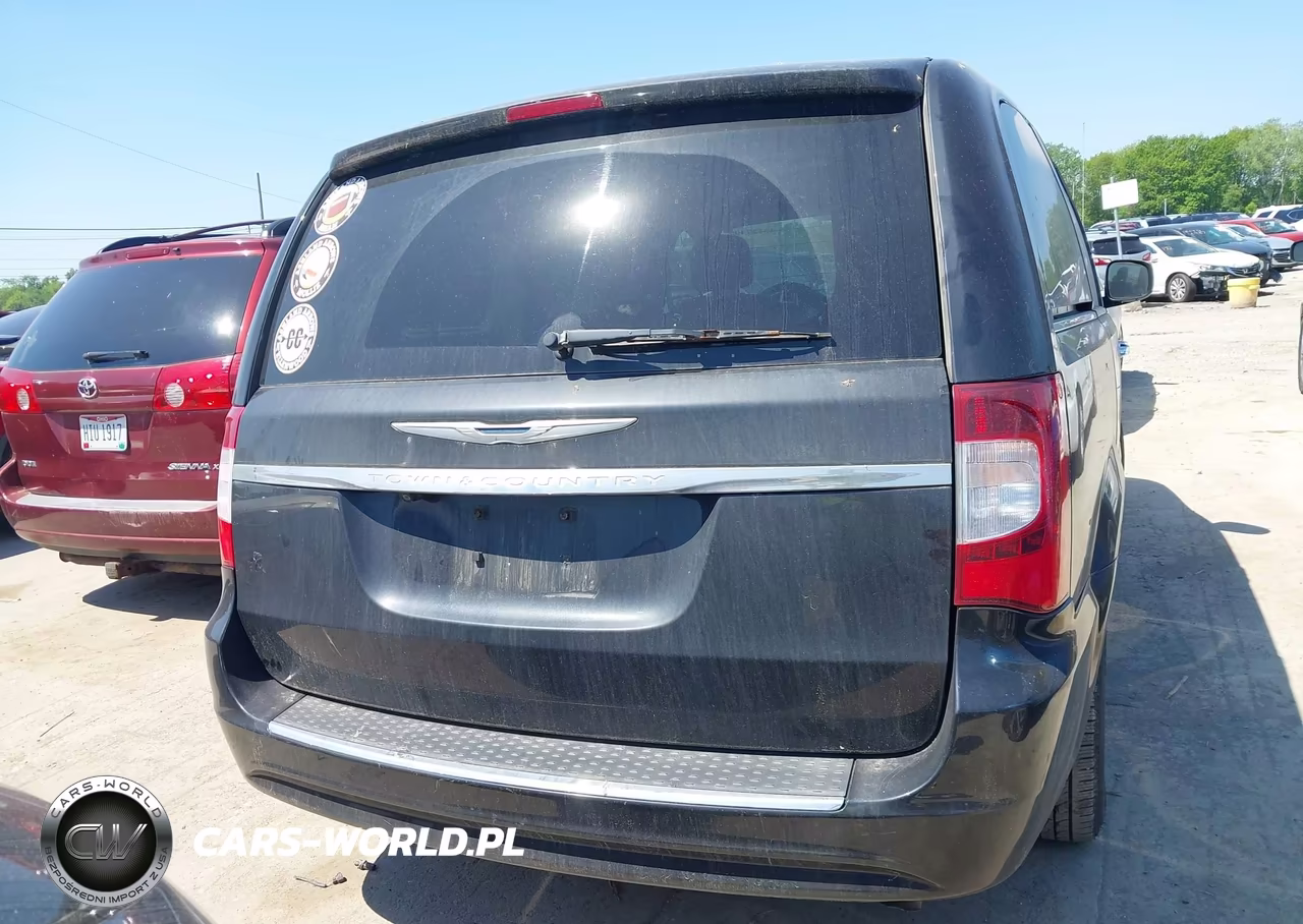 2016 Chrysler Town & Country Touring VIN:2C4RC1BG0GR261286 - 16