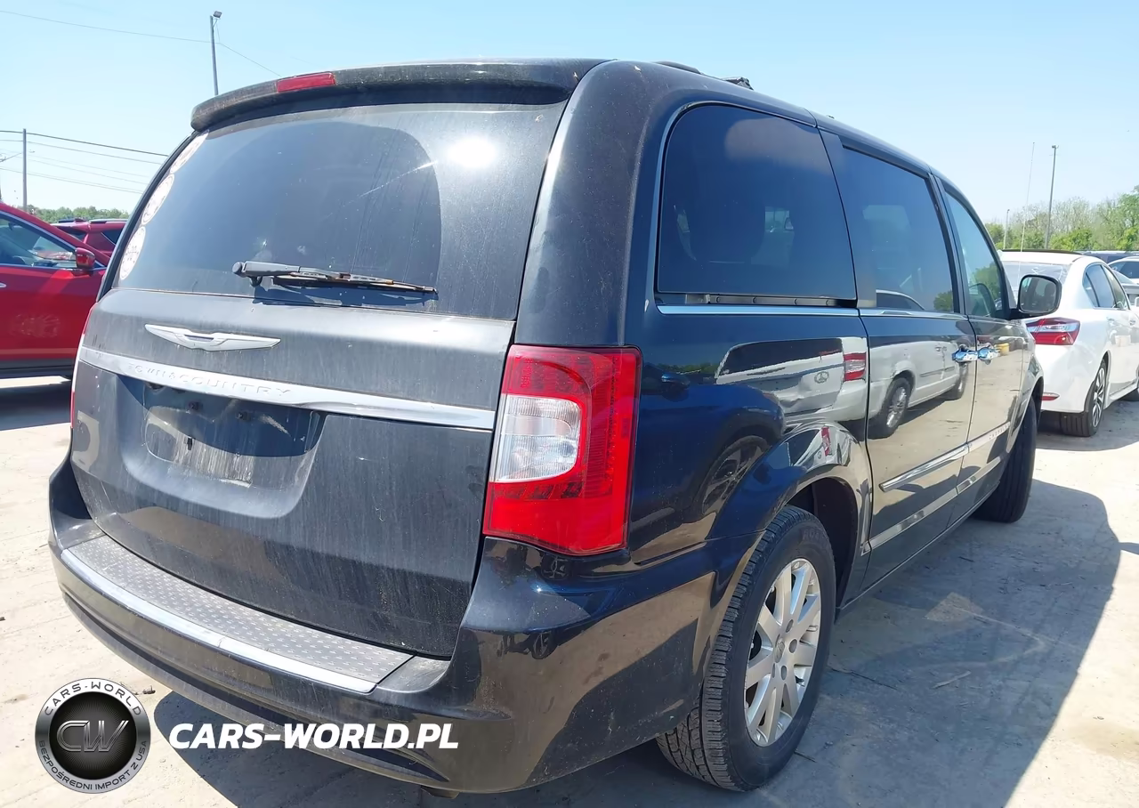 2016 Chrysler Town & Country Touring VIN:2C4RC1BG0GR261286 - 4