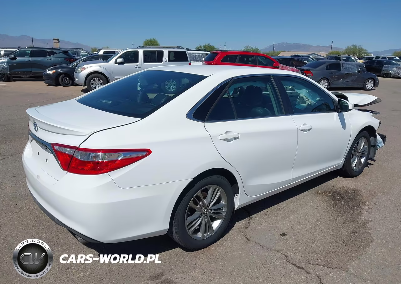 2017 Toyota Camry Se VIN:4T1BF1FKXHU783477 - 4