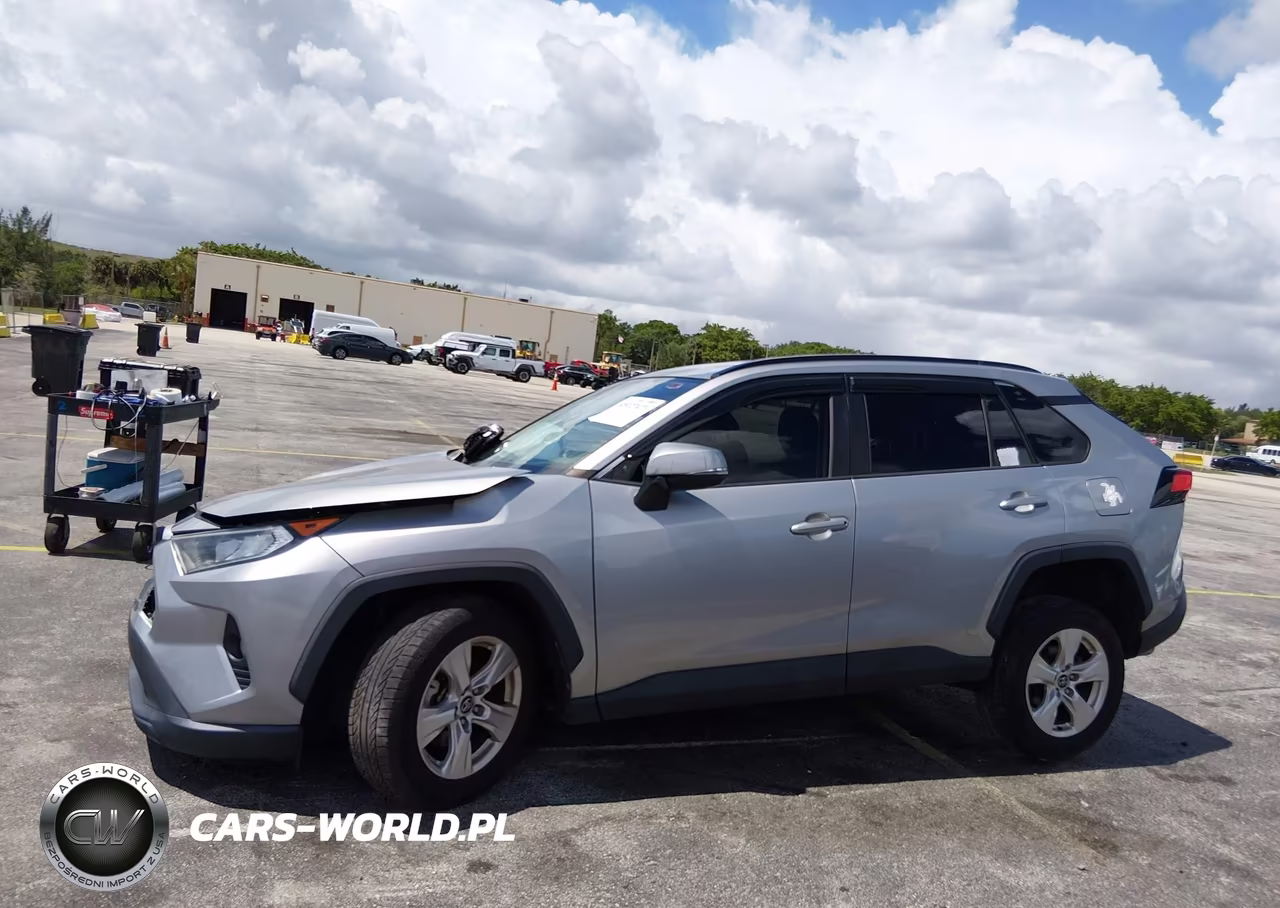 2020 Toyota Rav4 Xle VIN:2T3W1RFV4LC070004 - 13