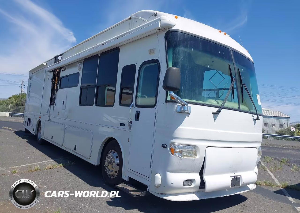 2006 Freightliner Chassis X Line Motor Home