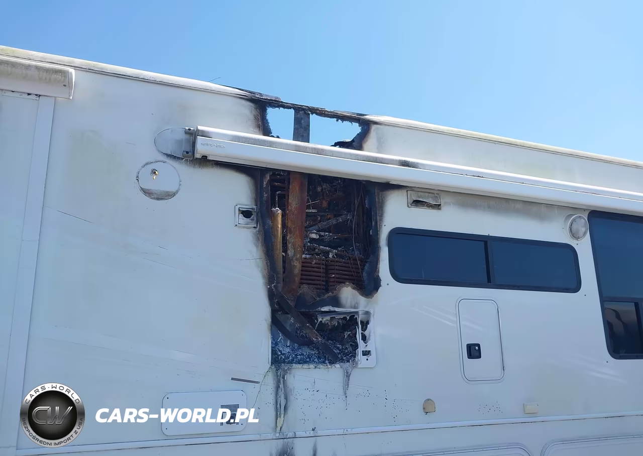 2006 Freightliner Chassis X Line Motor Home VIN:4UZACHCYX6CW73540 - 6