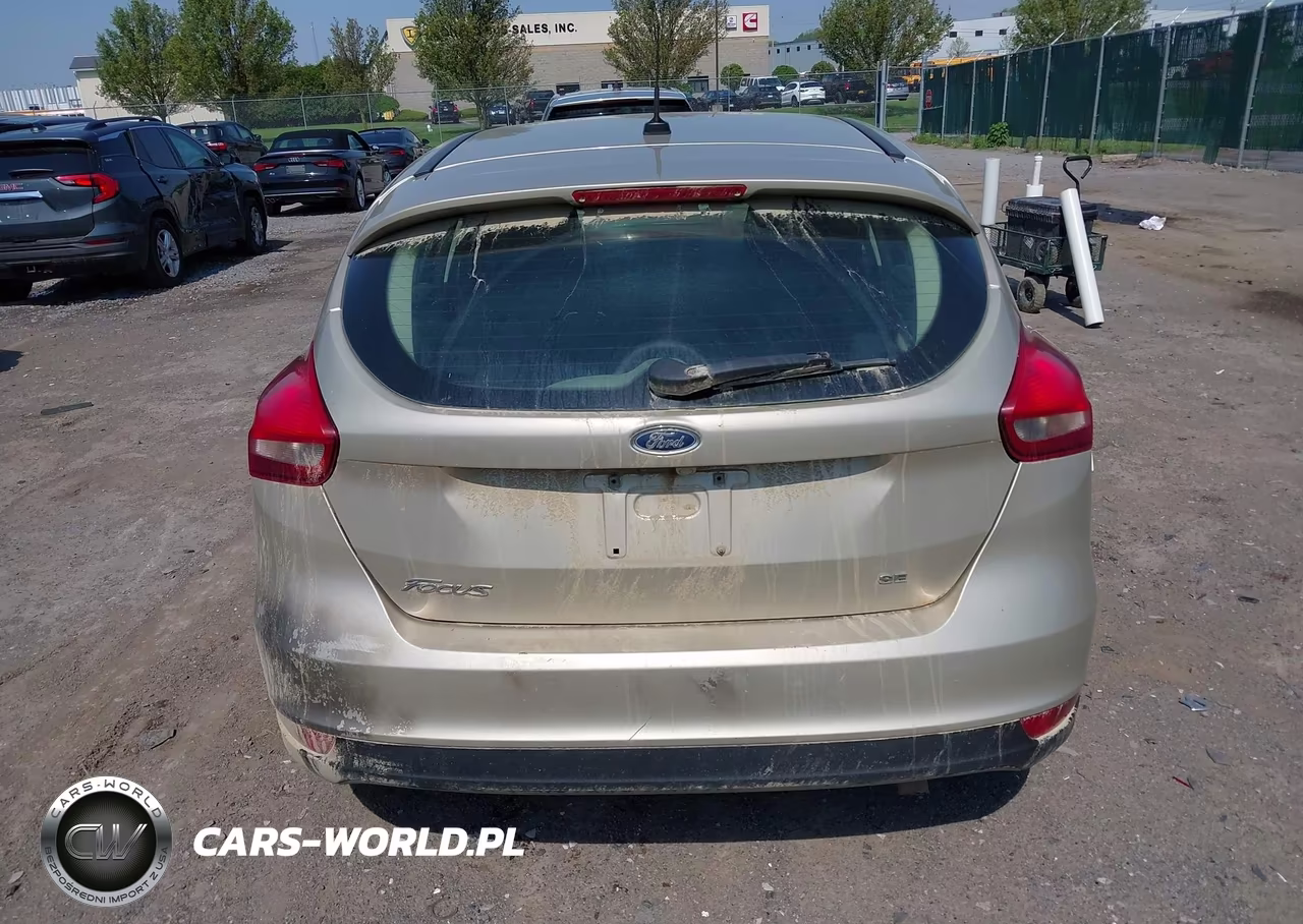 2017 Ford Focus Se VIN:1FADP3K21HL312812 - 16
