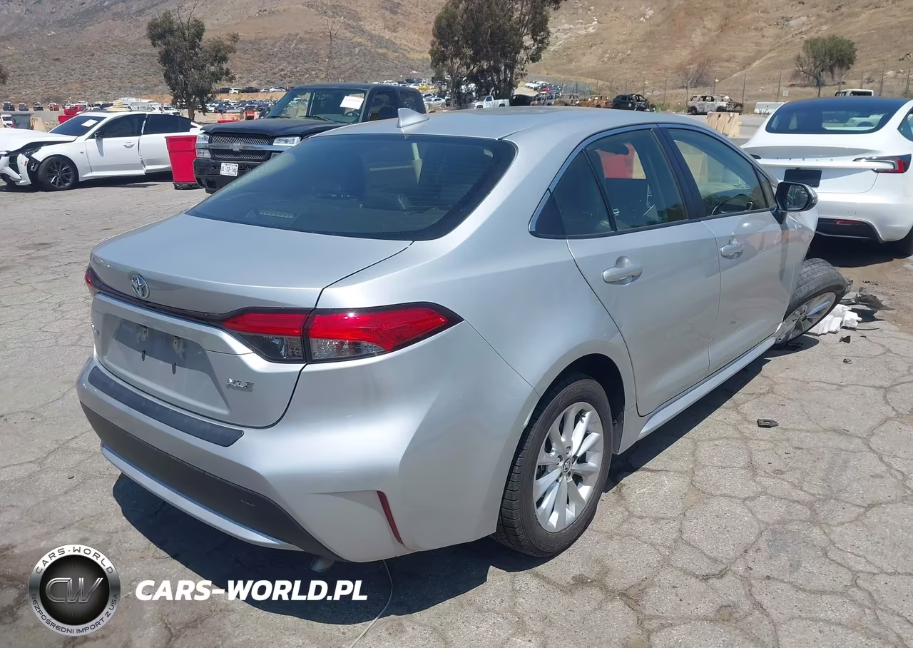 2022 Toyota Corolla Xle VIN:JTDFPMAE5NJ191925 - 4