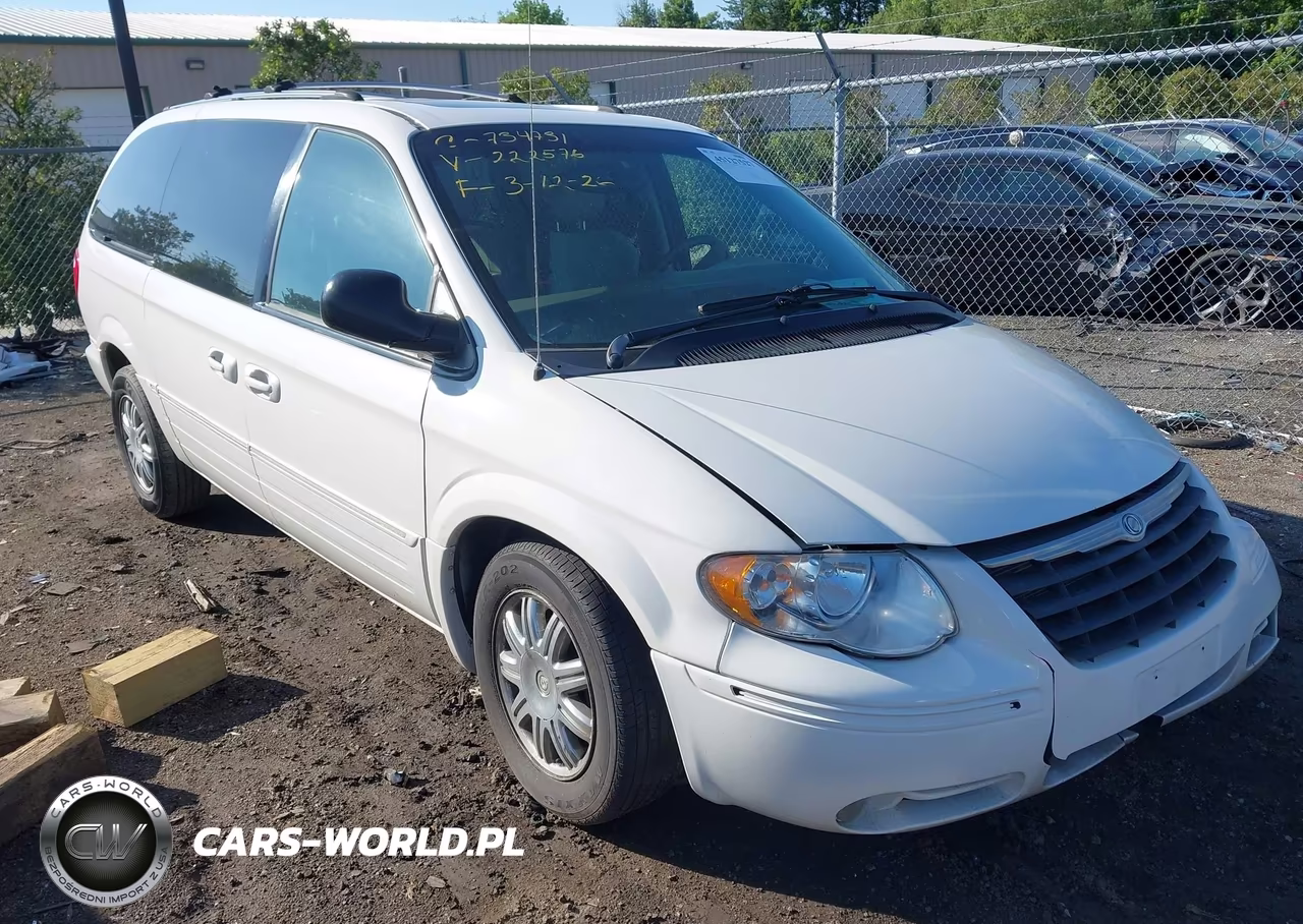 2005 Chrysler Town & Country Limited