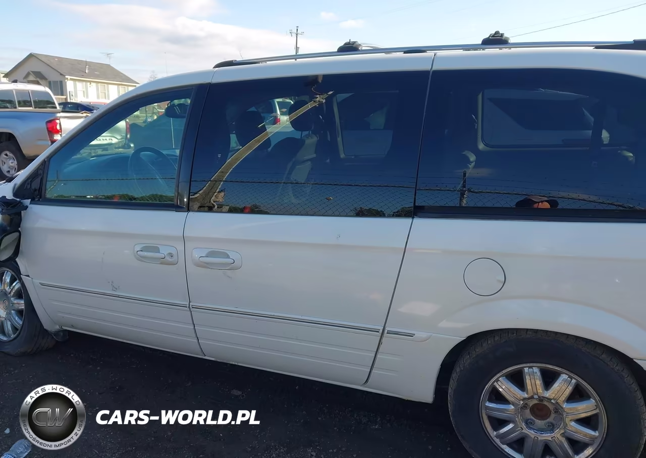 2005 Chrysler Town & Country Limited VIN:2C4GP64L15R222576 - 14