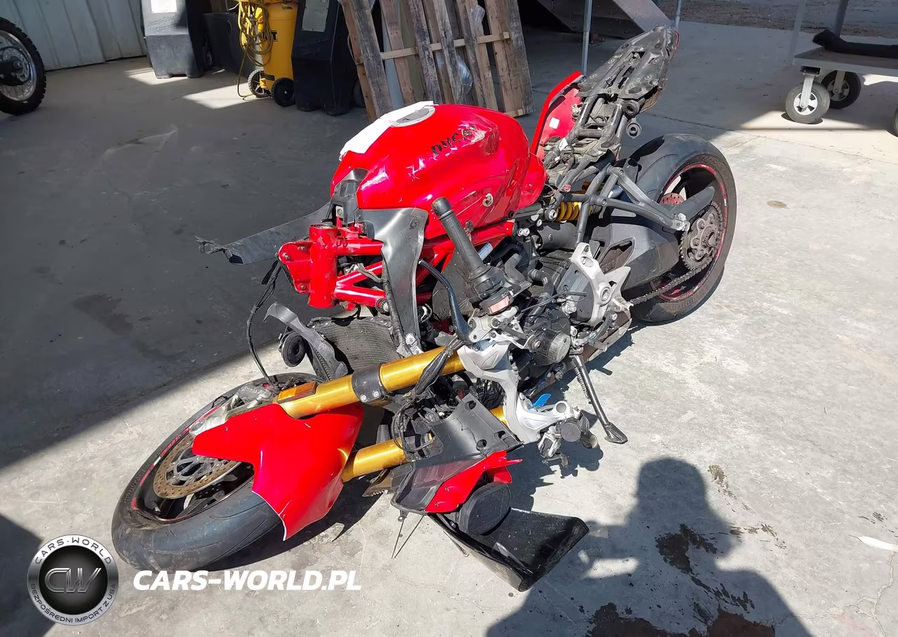 2023 Ducati Supersport VIN:ZDMVABDS7PB004186 - 2