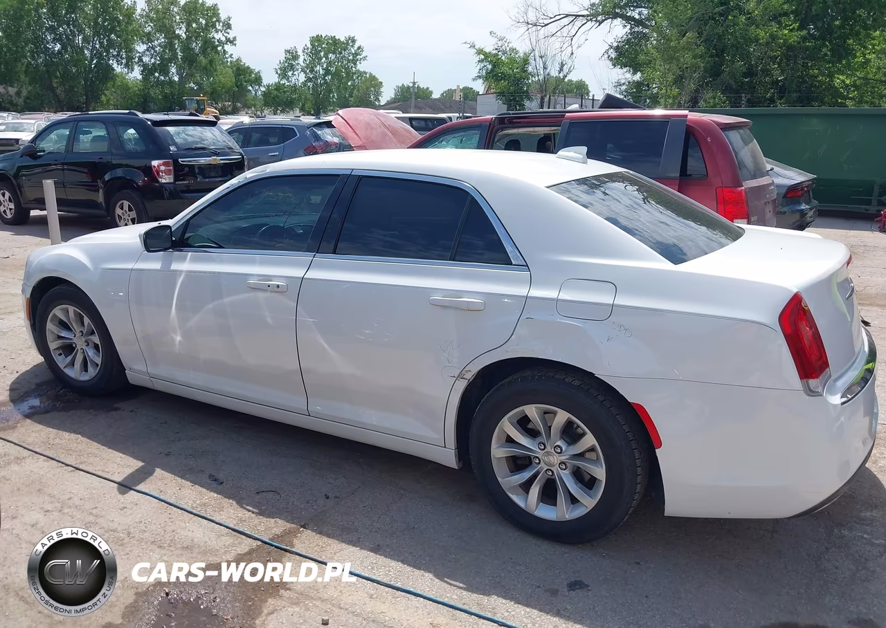 2015 Chrysler 300 Limited VIN:2C3CCAAG4FH887259 - 14