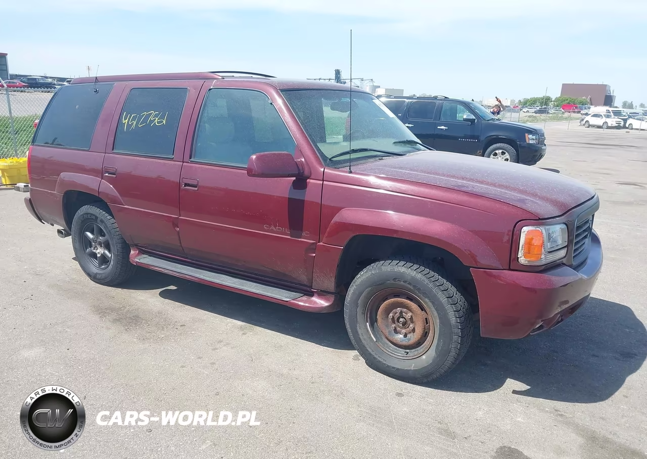 2000 Cadillac Escalade Standard