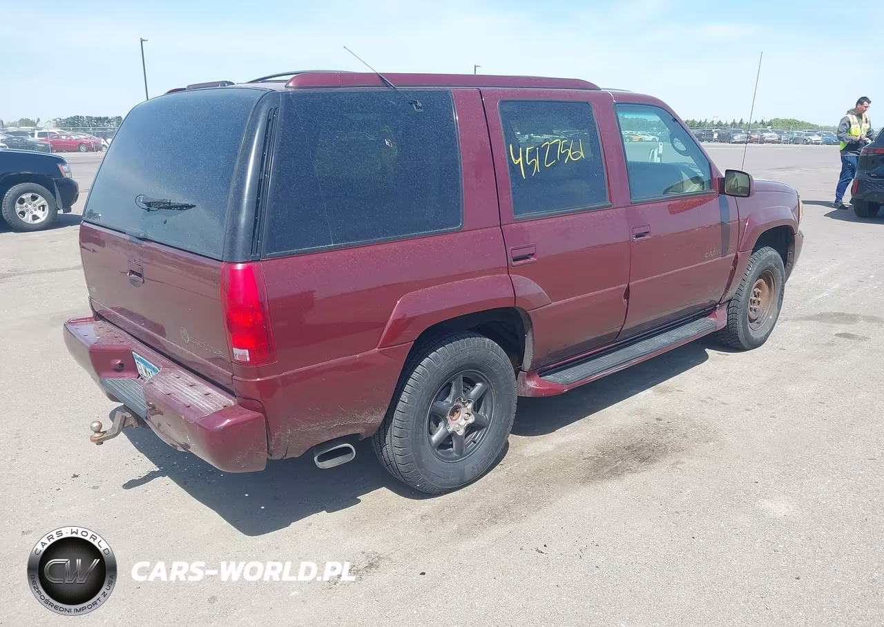 2000 Cadillac Escalade Standard VIN:1GYEK13R2YR130377 - 4