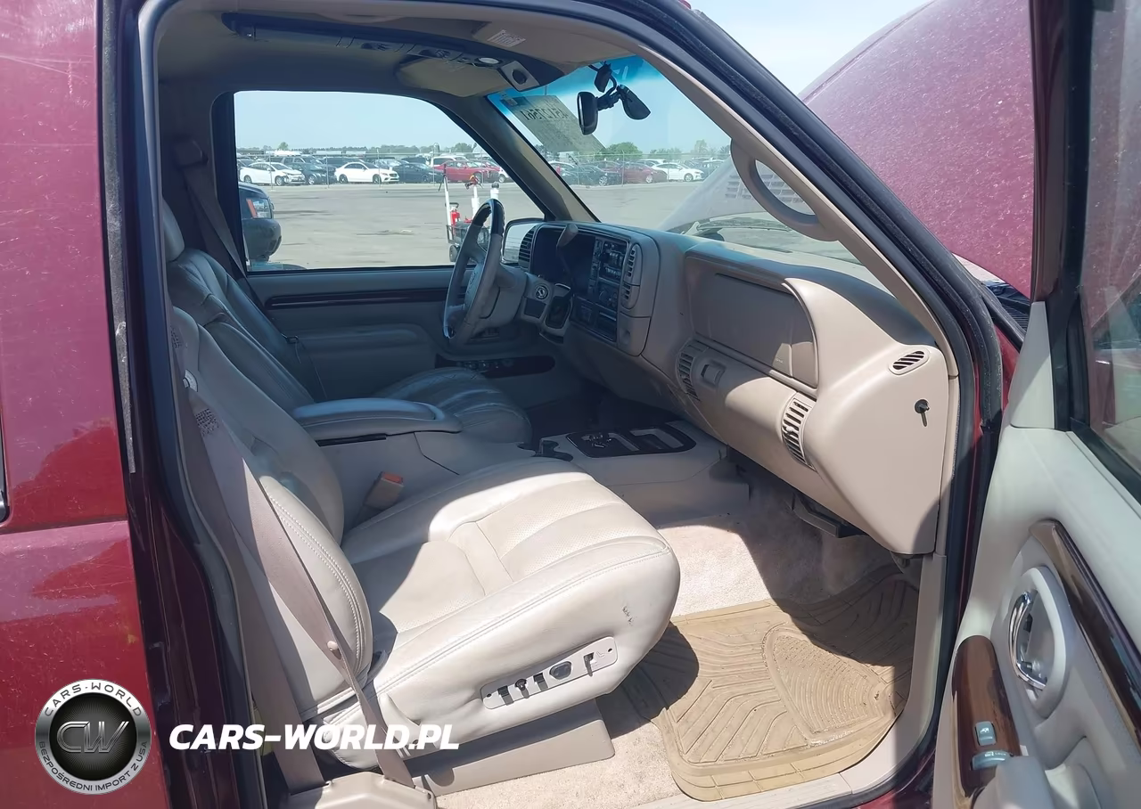 2000 Cadillac Escalade Standard VIN:1GYEK13R2YR130377 - 5