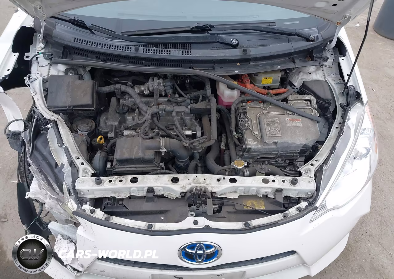 2012 Toyota Prius C Two VIN:JTDKDTB37C1022355 - 10