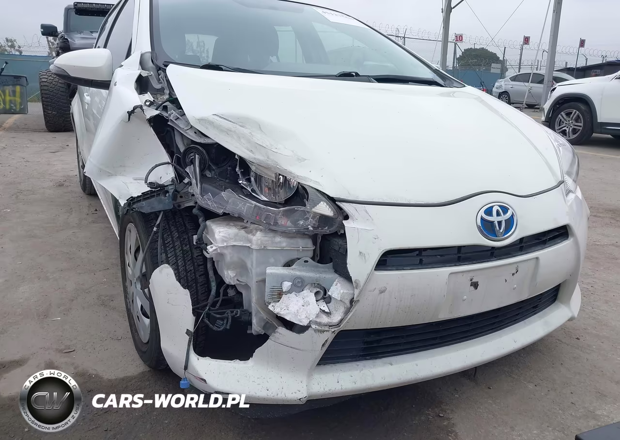 2012 Toyota Prius C Two VIN:JTDKDTB37C1022355 - 13