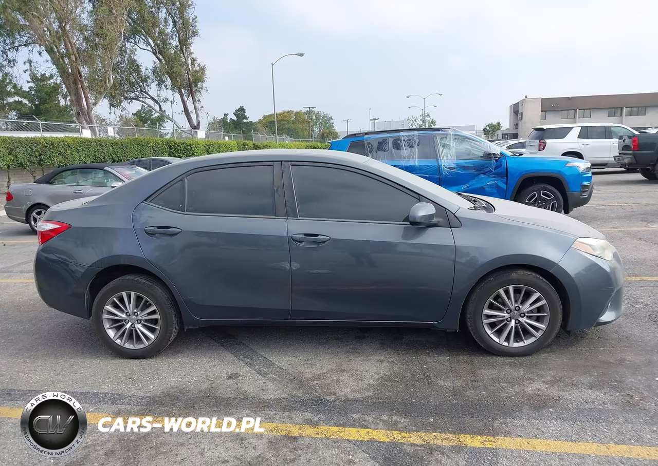 2015 Toyota Corolla Le Plus VIN:5YFBURHE5FP264766 - 13