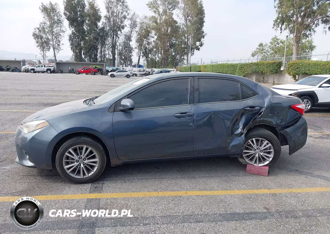 2015 Toyota Corolla Le Plus VIN:5YFBURHE5FP264766 - 14