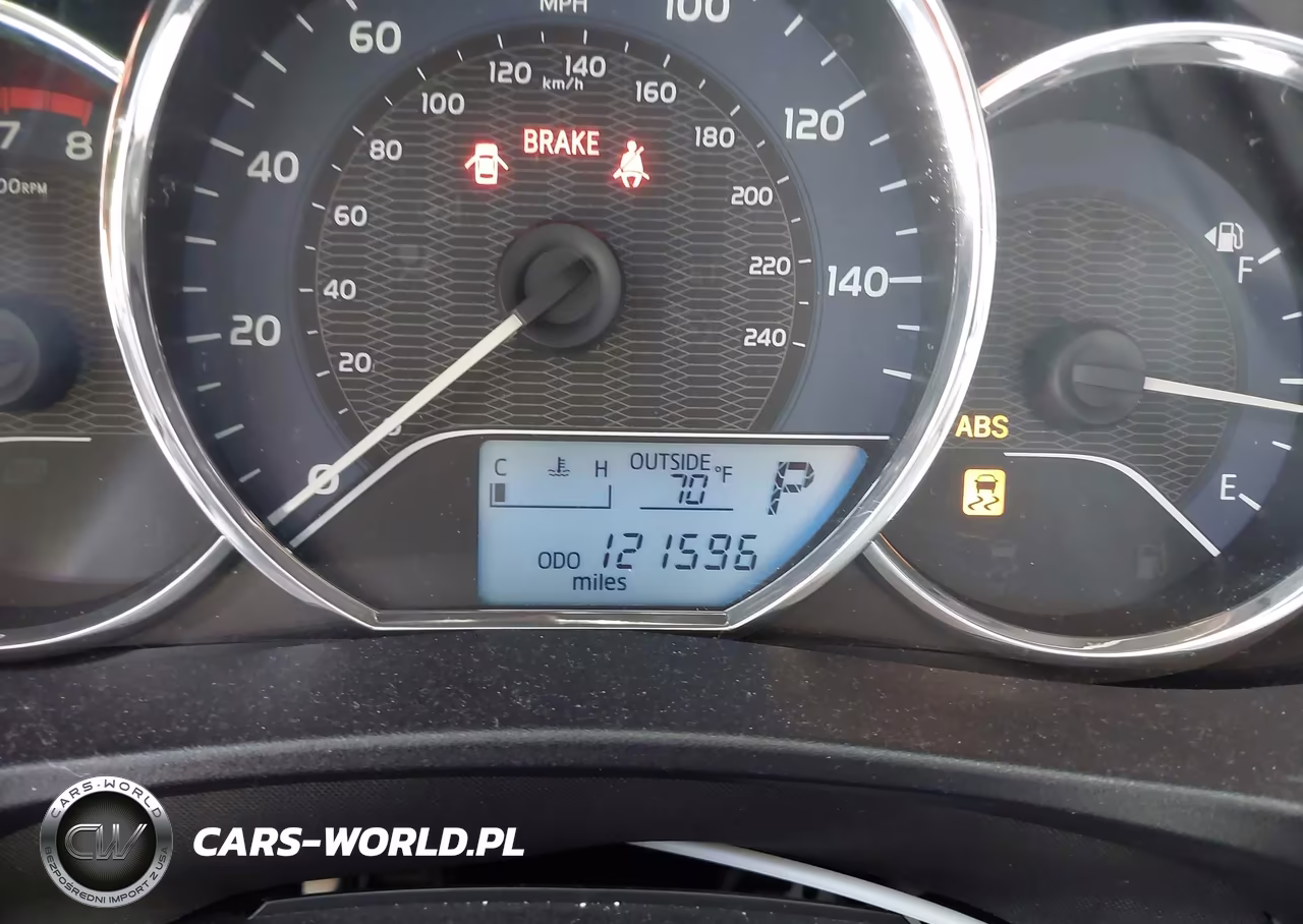 2015 Toyota Corolla Le Plus VIN:5YFBURHE5FP264766 - 15