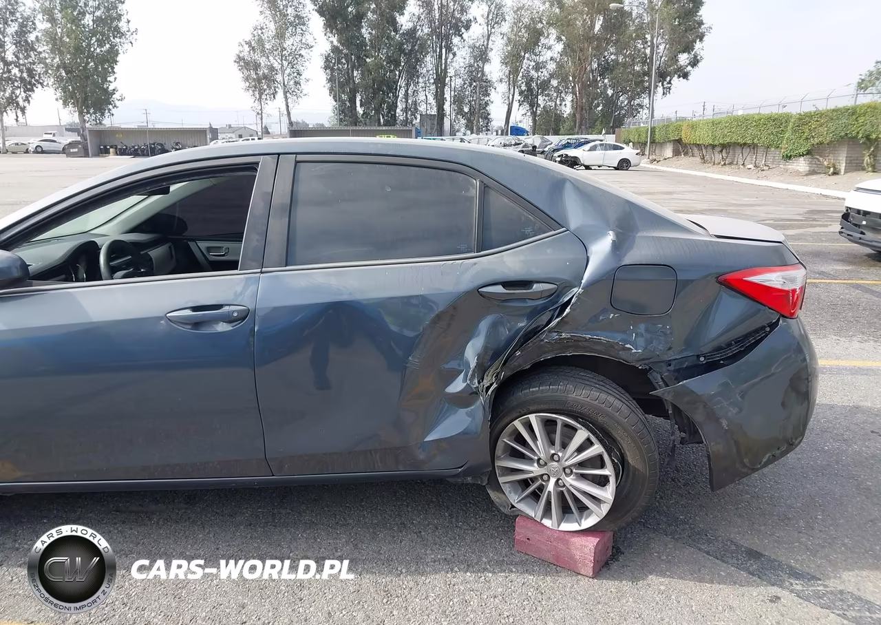 2015 Toyota Corolla Le Plus VIN:5YFBURHE5FP264766 - 6