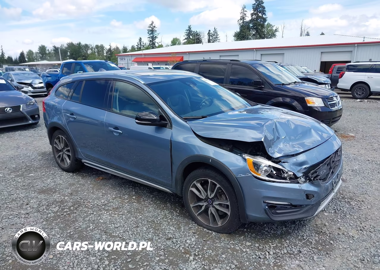 2017 Volvo V60 Cross Country T5