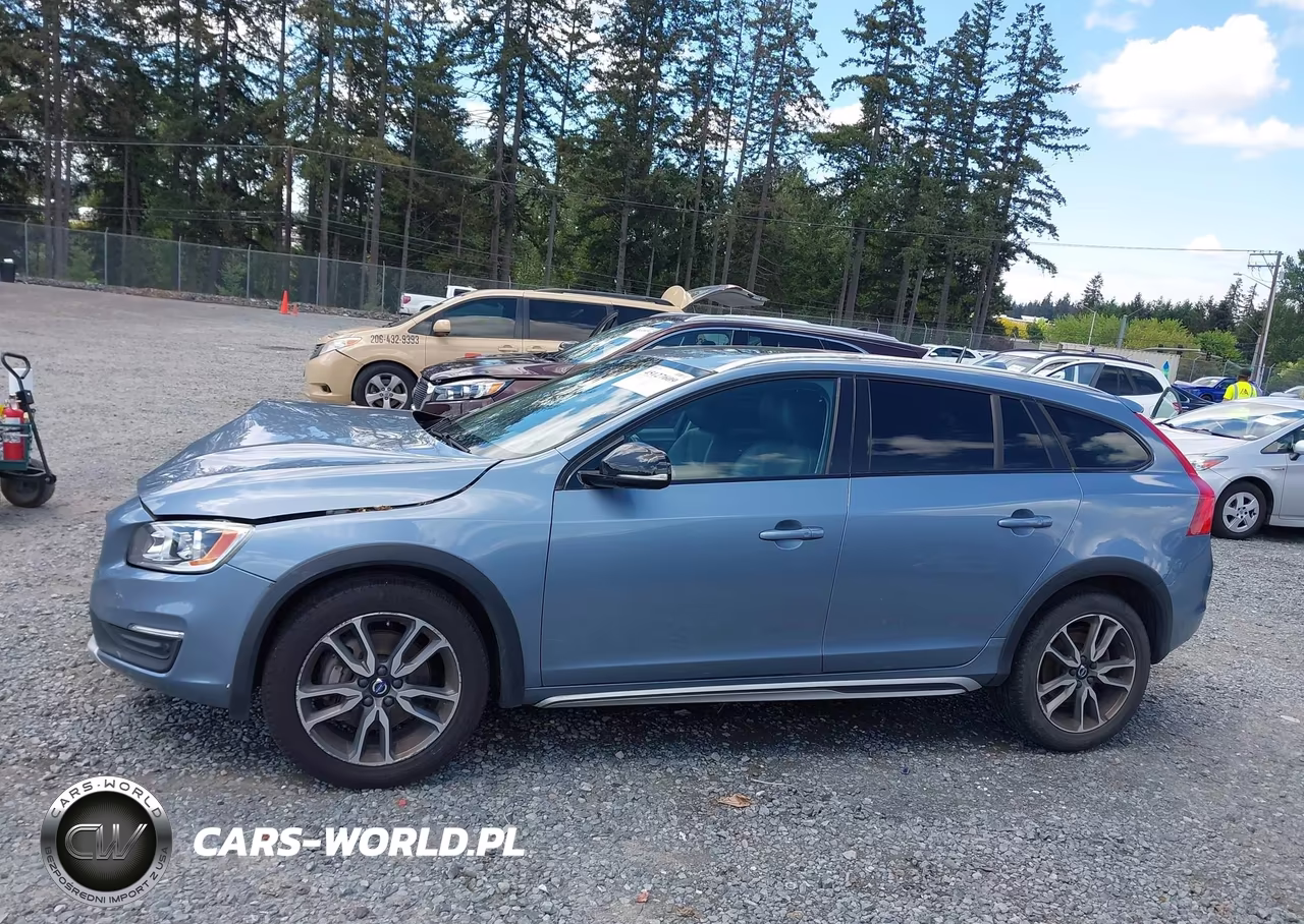 2017 Volvo V60 Cross Country T5 VIN:YV440MWK3H1036947 - 14