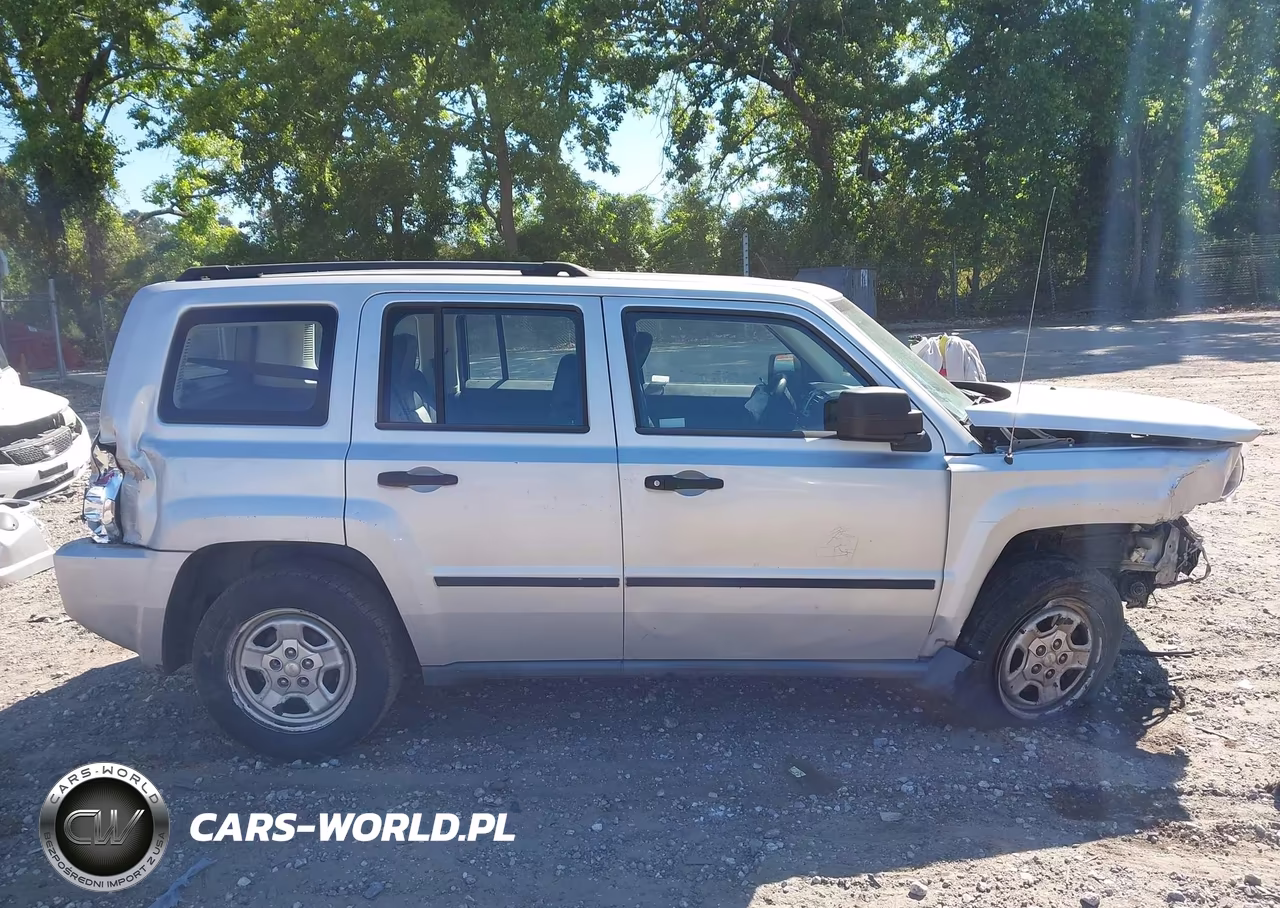 2008 Jeep Patriot Sport VIN:1J8FT28W98D669581 - 13