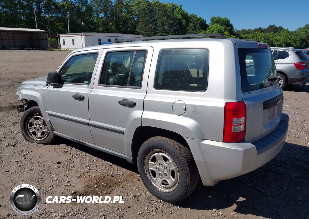 2008 Jeep Patriot Sport VIN:1J8FT28W98D669581 - 3