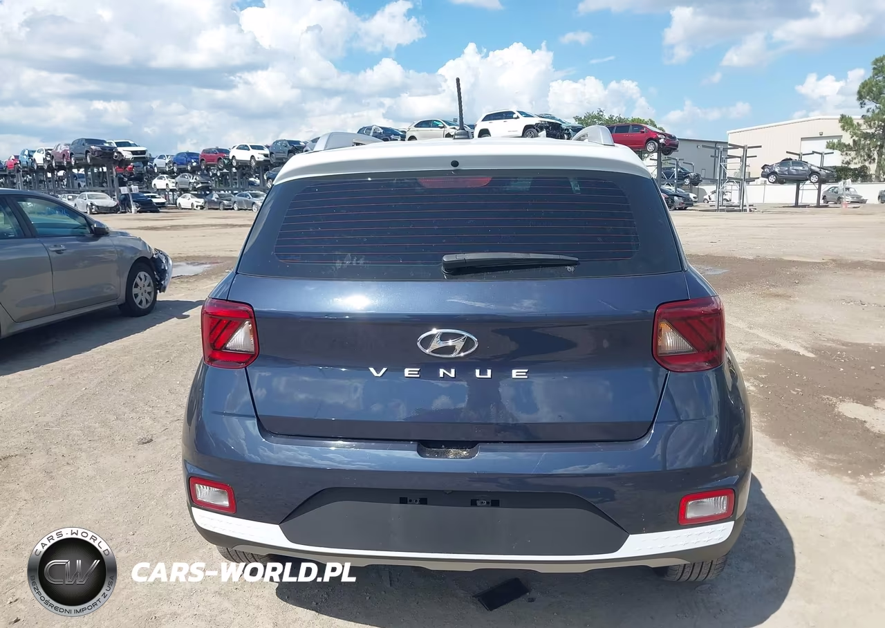 2023 Hyundai Venue Limited VIN:KMHRC8A37PU273473 - 17