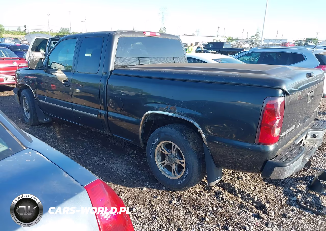 2003 Chevrolet Silverado 1500 Ls VIN:2GCEC19TX31387357 - 3