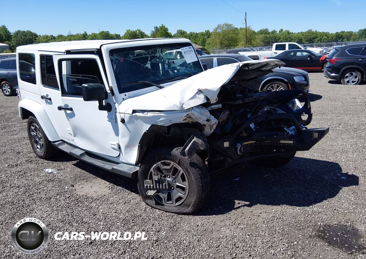 2013 Jeep Wrangler Unlimited Sahara – zdjęcie 1 z 16