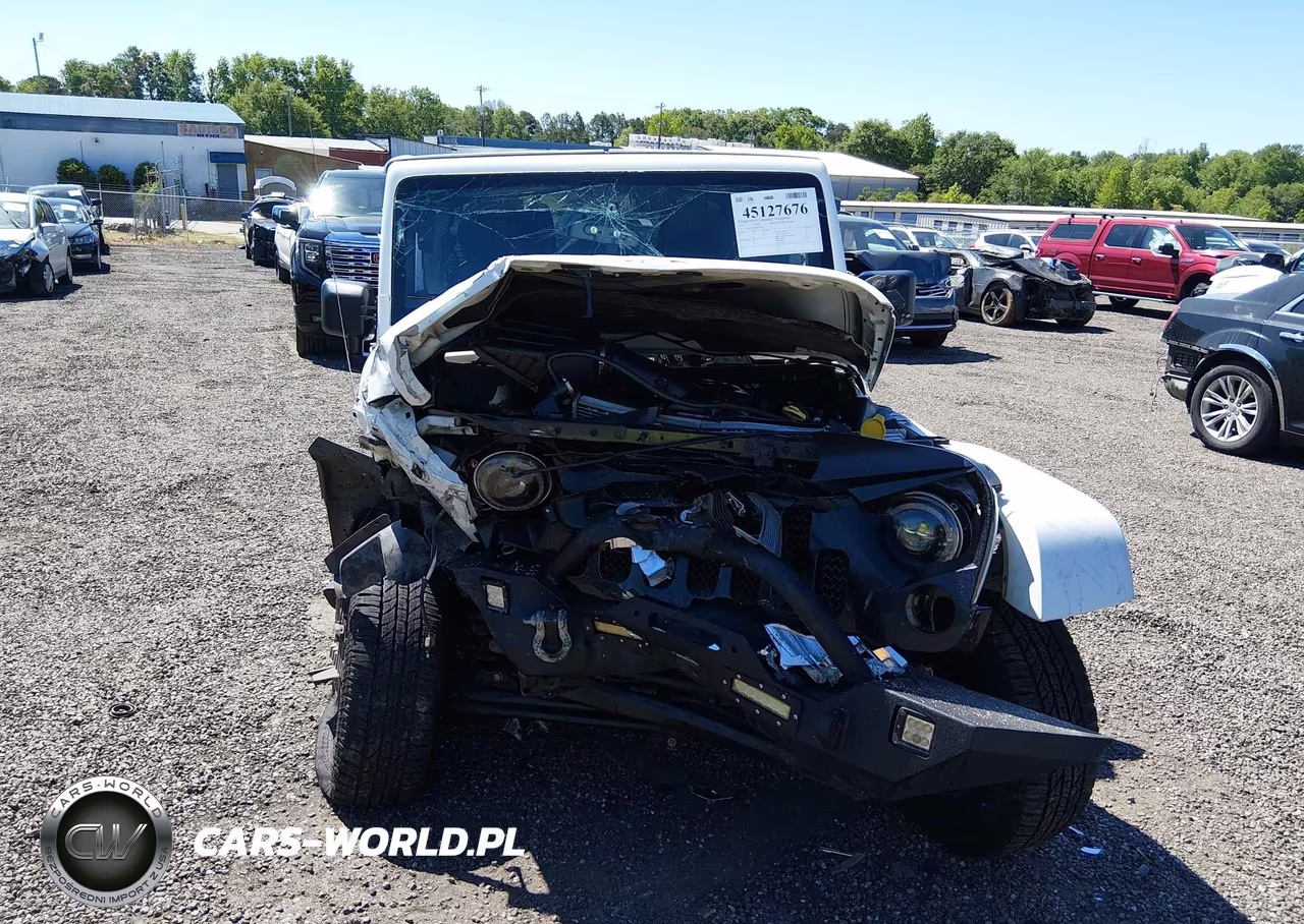 2013 Jeep Wrangler Unlimited Sahara VIN:1C4BJWEG1DL677514 - 12