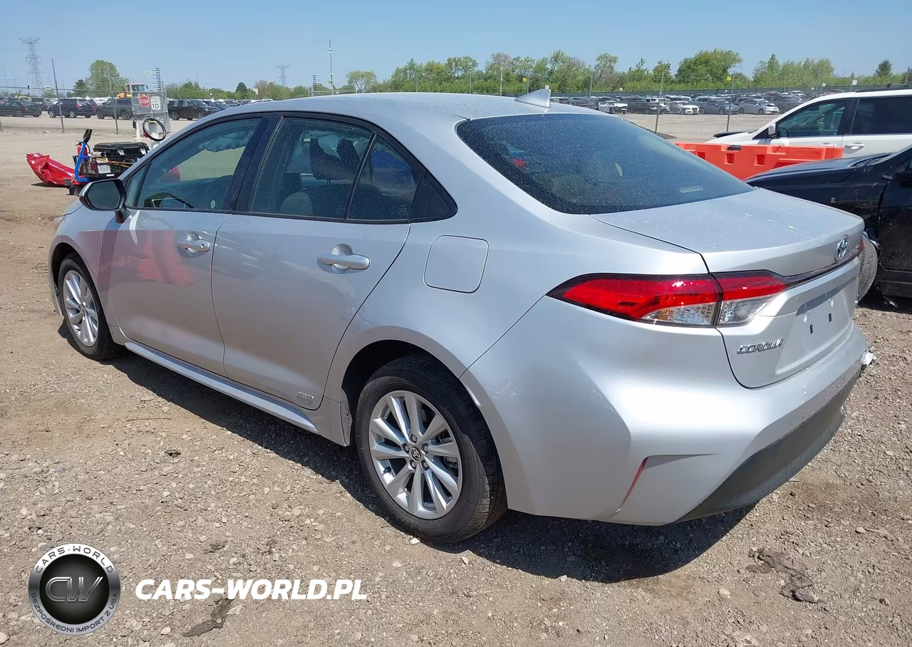 2025 Toyota Corolla Hybrid Le VIN:JTDBDMHE3SJ013746 - 3