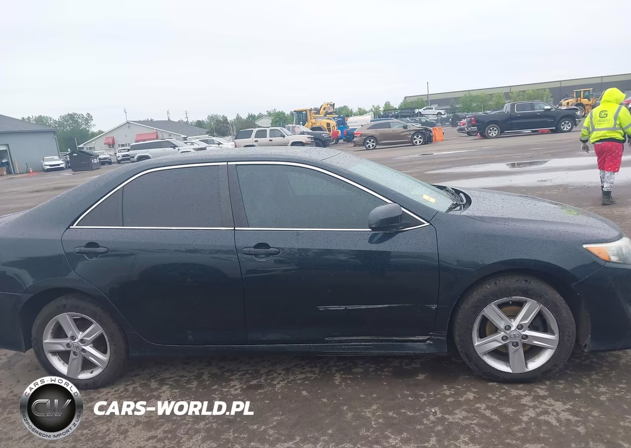 2014 Toyota Camry Se VIN:4T1BF1FK2EU422000 - 13