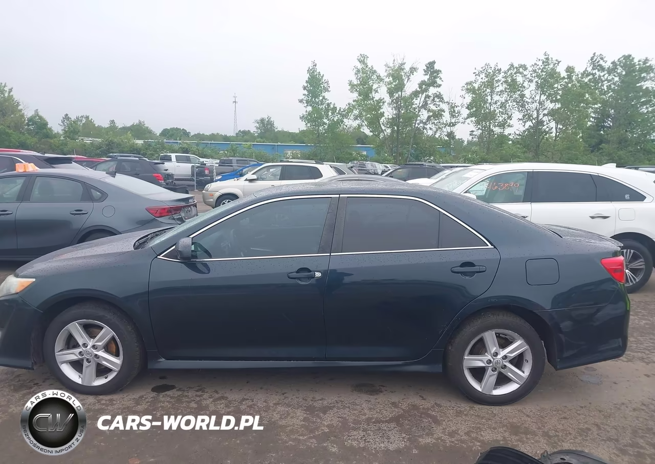 2014 Toyota Camry Se VIN:4T1BF1FK2EU422000 - 14