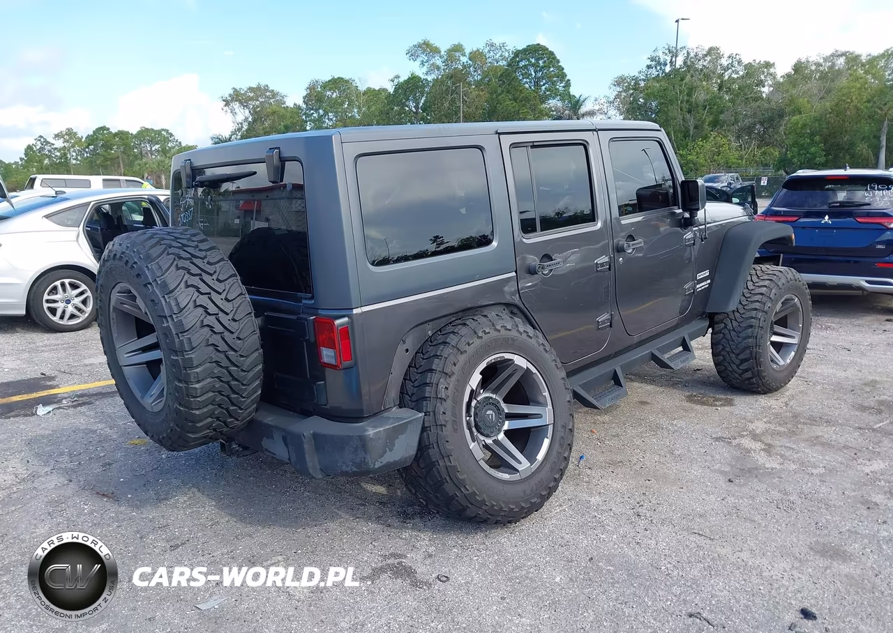 2017 Jeep Wrangler Unlimited Sport 4X4 VIN:1C4BJWDG8HL570337 - 4