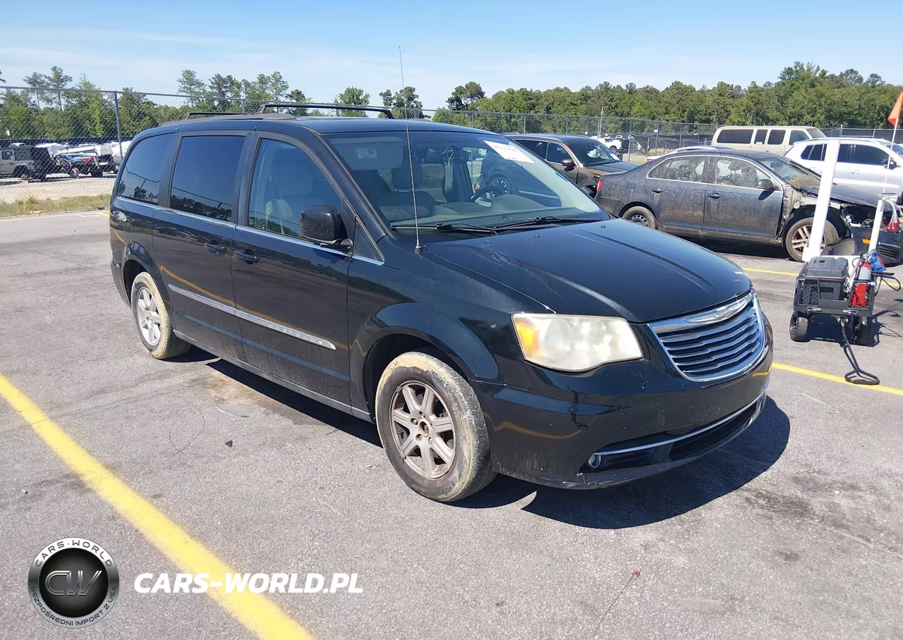 Główne zdjęcie 2013 Chrysler Town & Country Touring