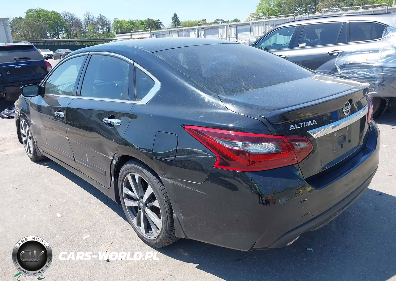 2017 Nissan Altima 2.5 Sr VIN:1N4AL3AP4HC281874 - 3