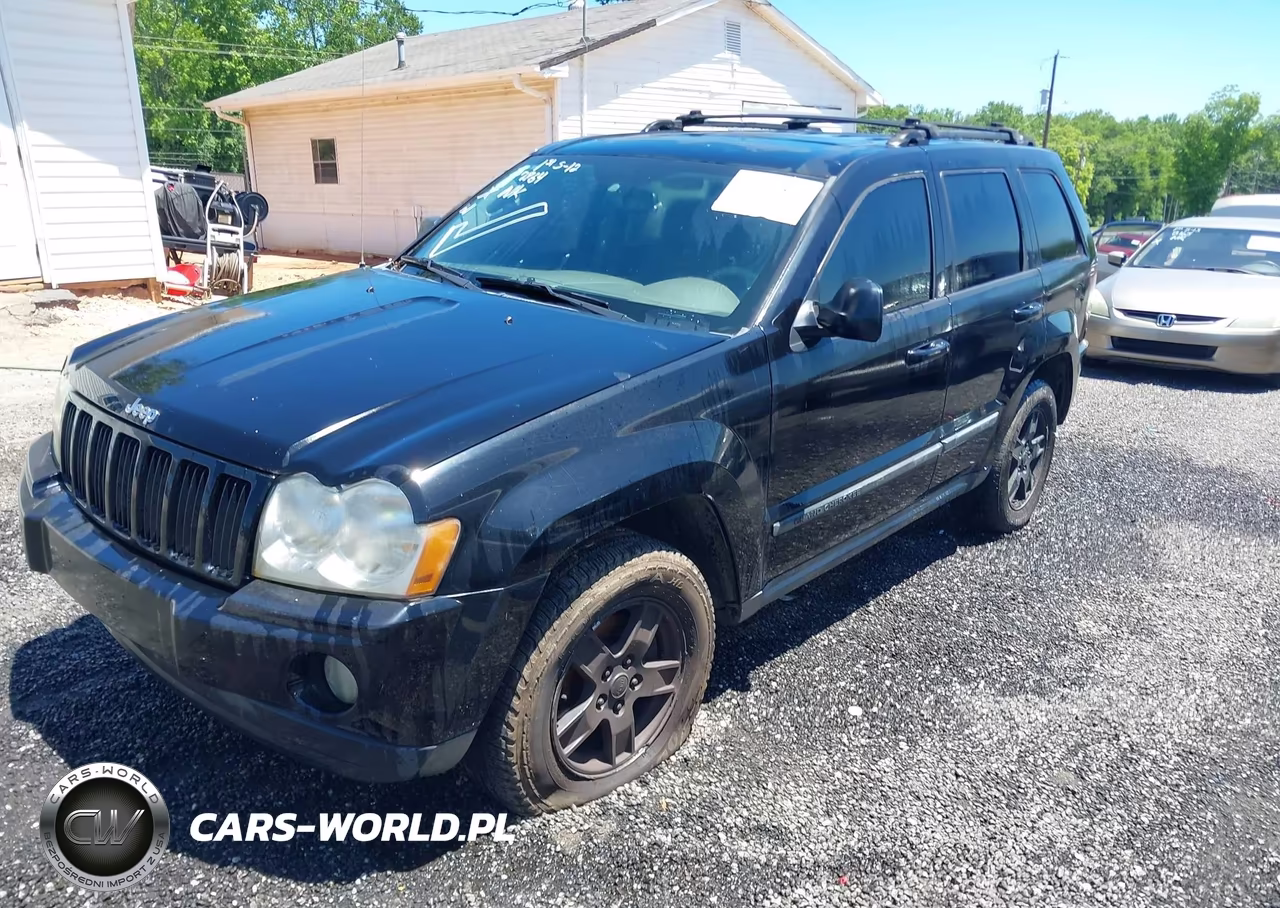 2007 Jeep Grand Cherokee Laredo VIN:1J8GR48K67C570717 - 2