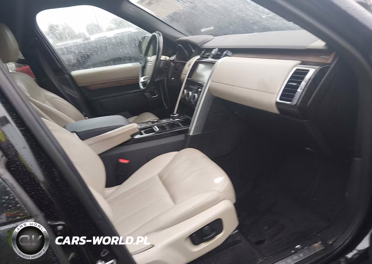 2017 Land Rover Discovery Hse VIN:SALRRBBVXHA040571 - 5