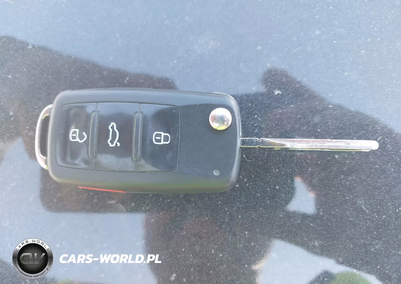 2011 Volkswagen Tiguan Se VIN:WVGBV7AX4BW566379 - 11