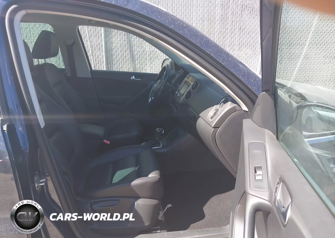 2011 Volkswagen Tiguan Se VIN:WVGBV7AX4BW566379 - 5