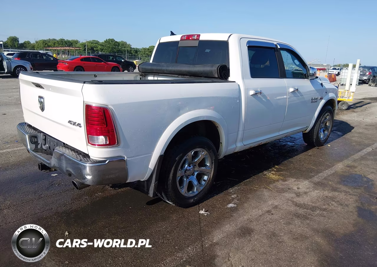 2014 Ram 1500 Laramie VIN:1C6RR7NT2ES412156 - 4