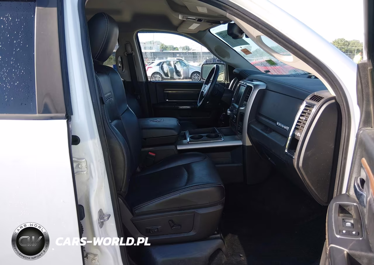 2014 Ram 1500 Laramie VIN:1C6RR7NT2ES412156 - 5